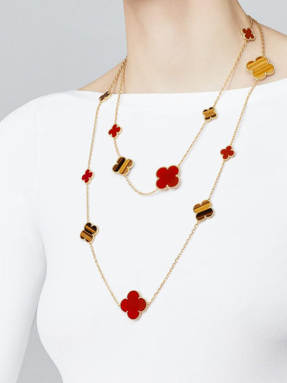 Dây chuyền Van Cleef & Arpels Magic Alhambra 16 hoa Carnelian, Mắt hổ