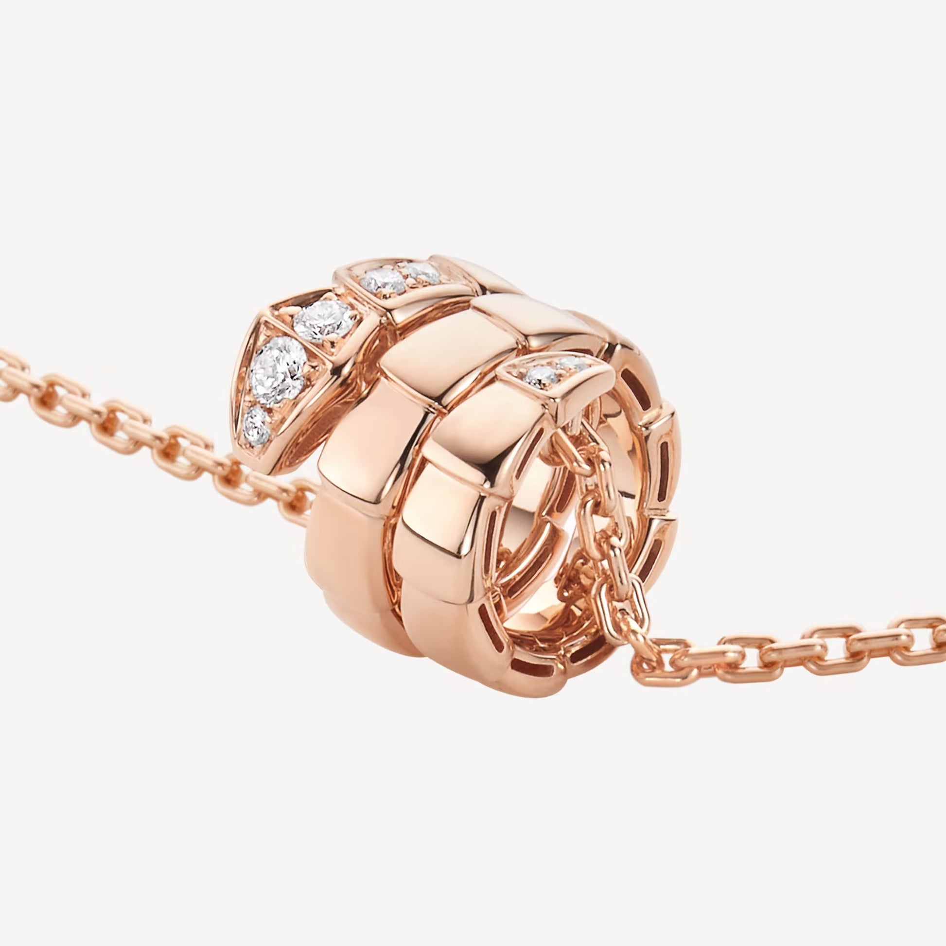 Dây chuyền rắn Bvlgari Serpenti Viper vàng hồng 18k hai đầu kim cương