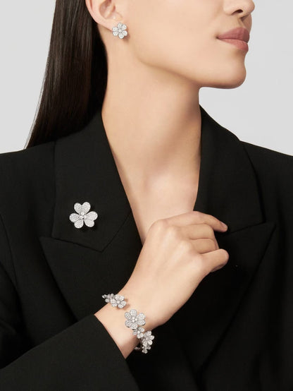 Lắc tay Van Cleef & Arpels Frivole 7 flowers vàng trắng 18k