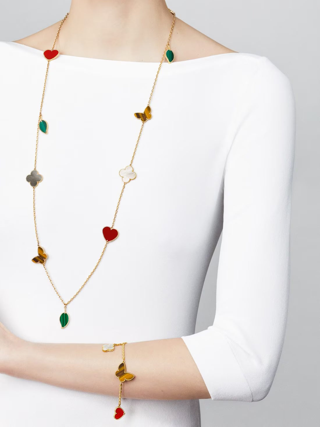   Vòng tay Van Cleef & Arpels Magic Alhambra | Carnelian, Malachite, xà cừ, mắt hổ